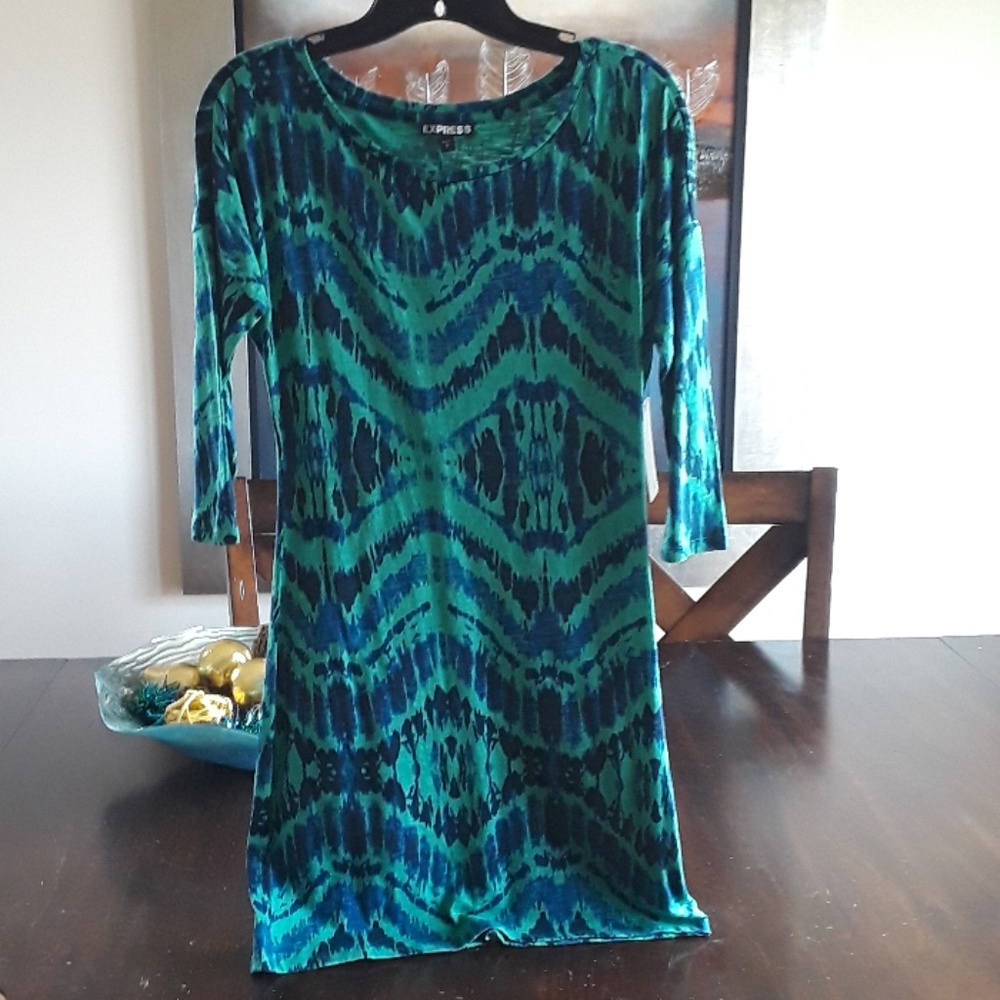 Express Aztec Print Shift Dress